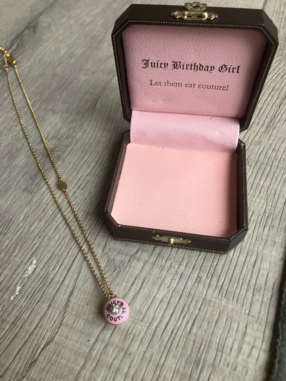 Juicy Couture Gold-Tone birthday girl cupcake
